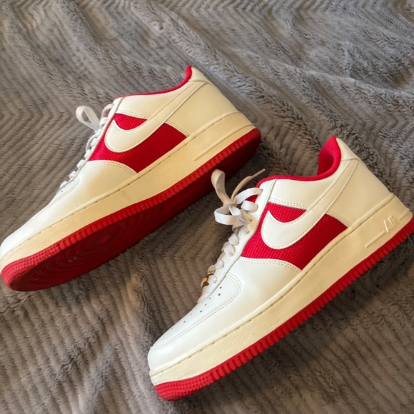 Nike Air Force Ones Red and white - Picture 2 of 6